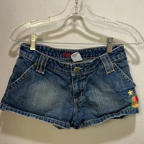 Lilu Pants - Lilu juniors denim shorts with flowers on them
